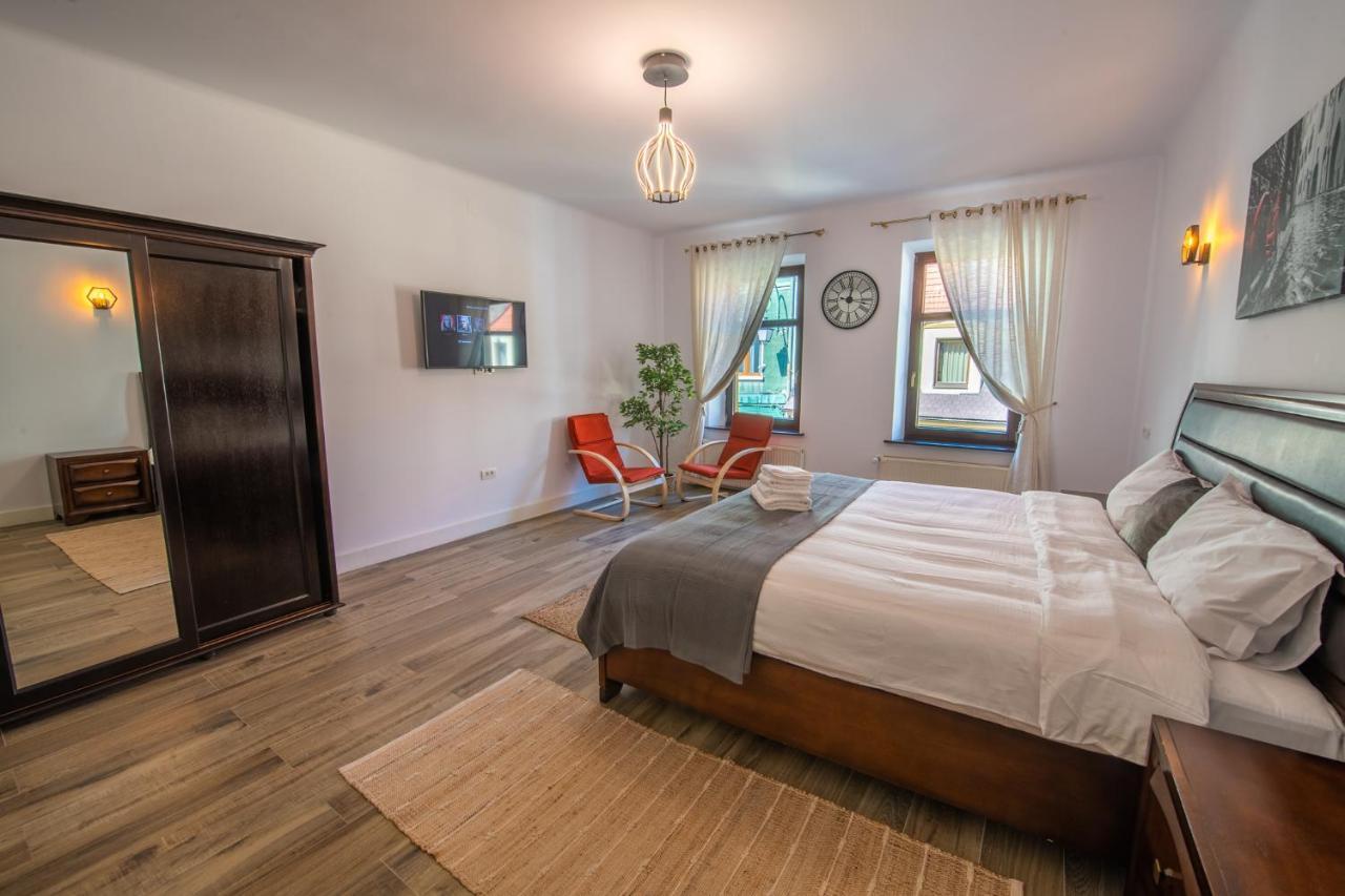 Old Town Suites Brašov Exteriér fotografie