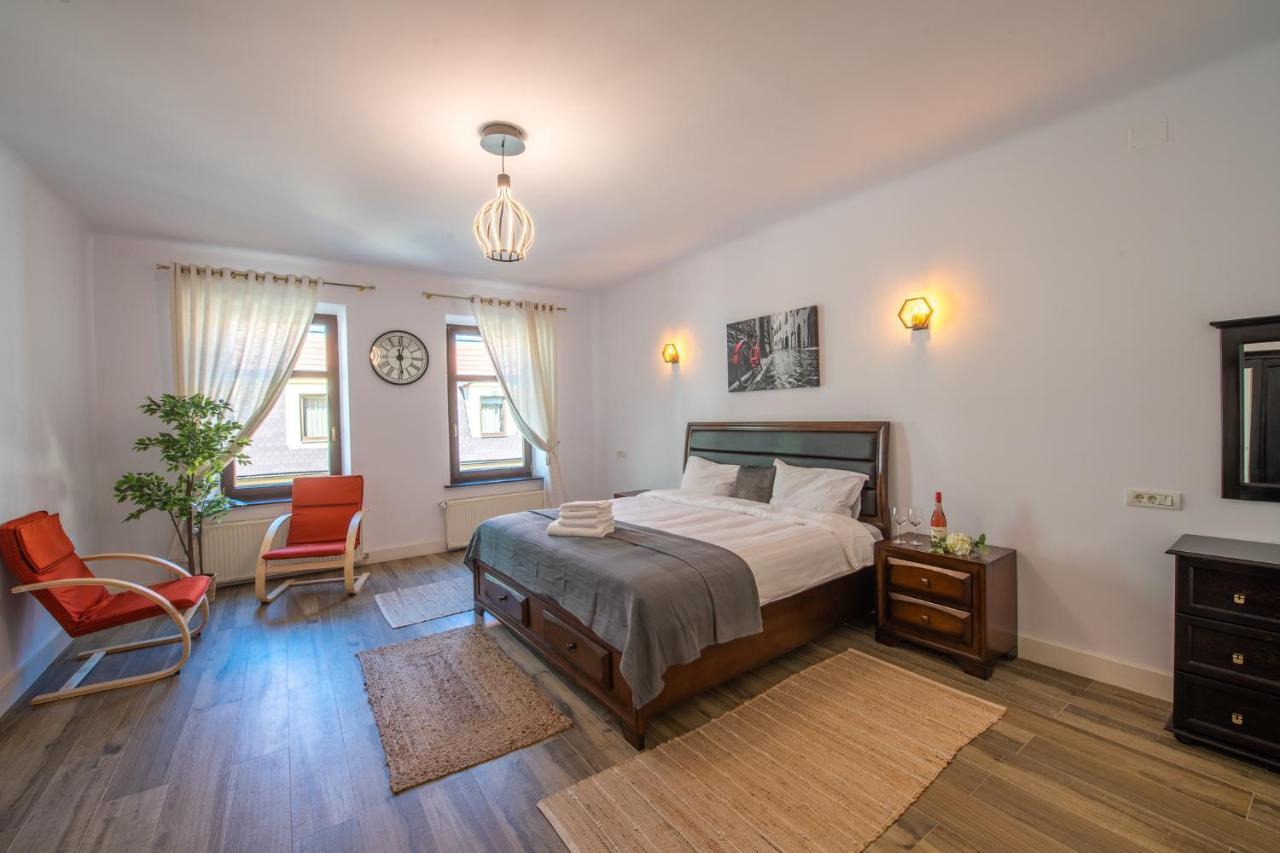 Old Town Suites Brašov Exteriér fotografie
